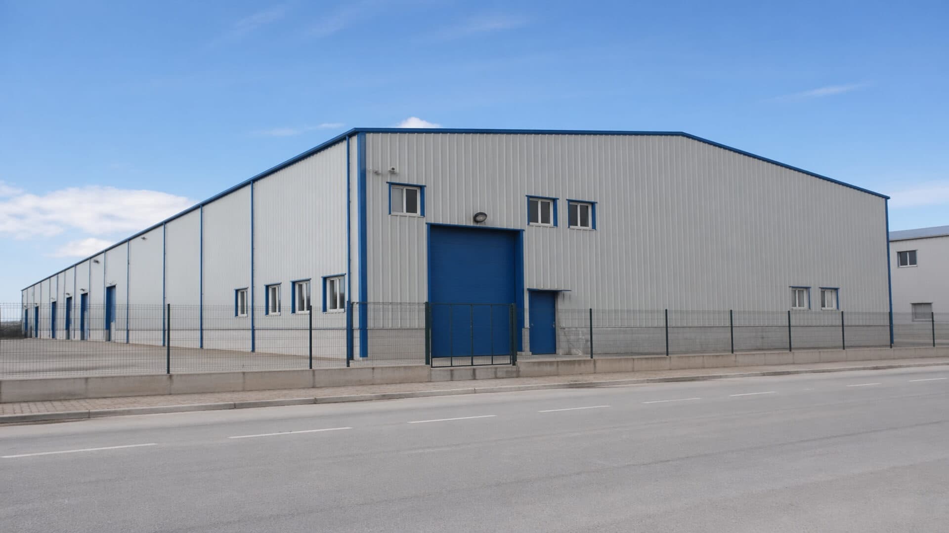 Como mejorar la eficiencia energetica en iluminacion industrial