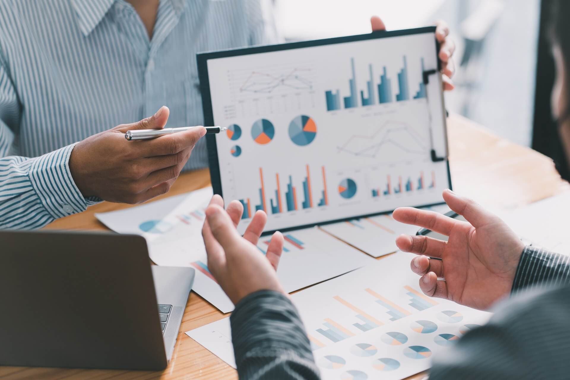 Como puede ayudarte una consultoria energetica a descarbonizar tu pyme