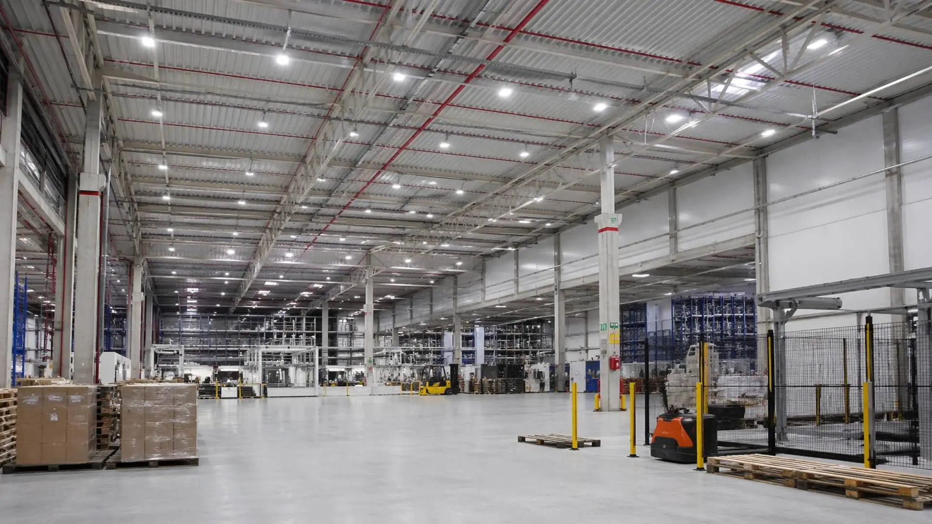 Claves de la eficiencia energetica en iluminacion industrial