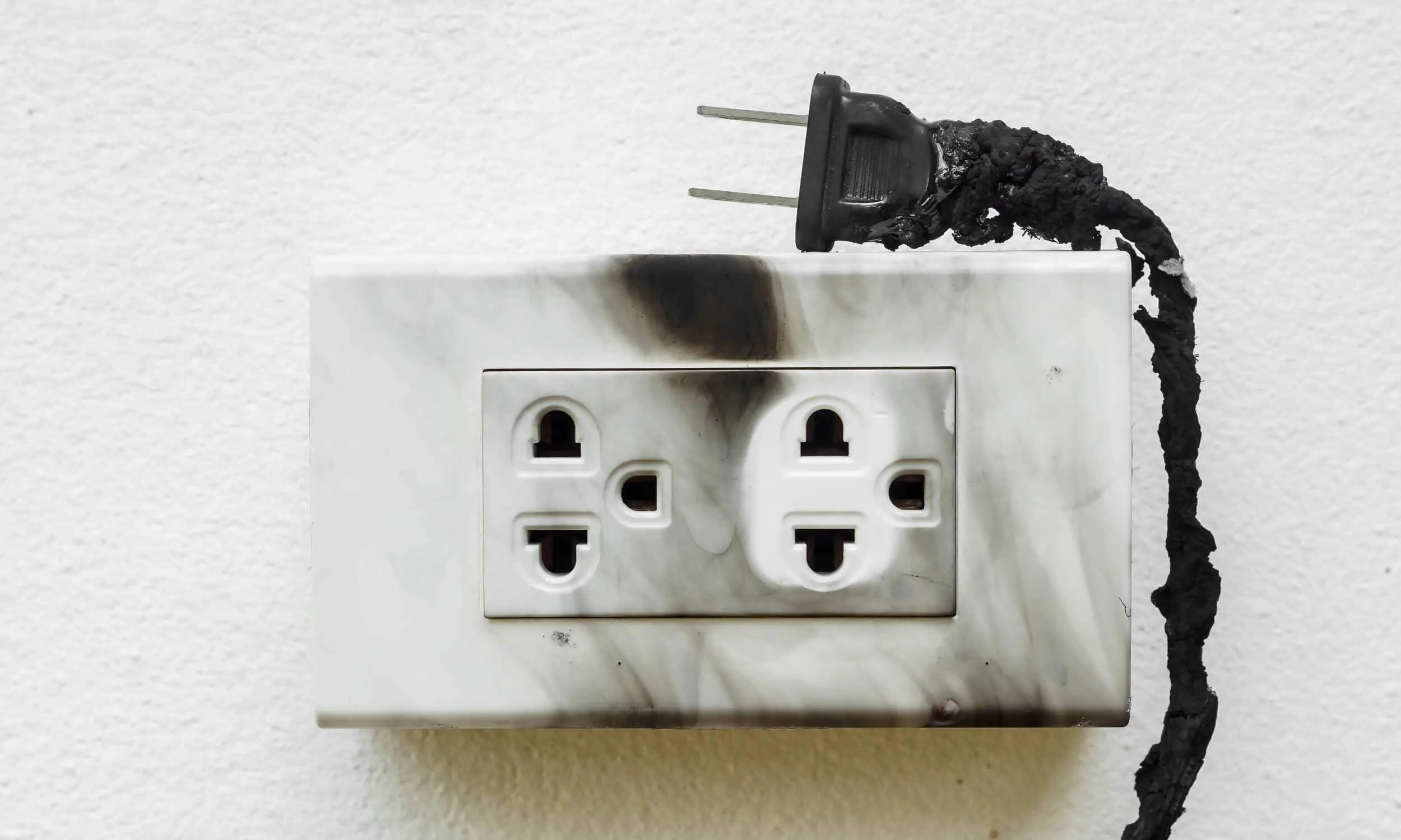 Qué entendemos por contacto eléctrico indirecto