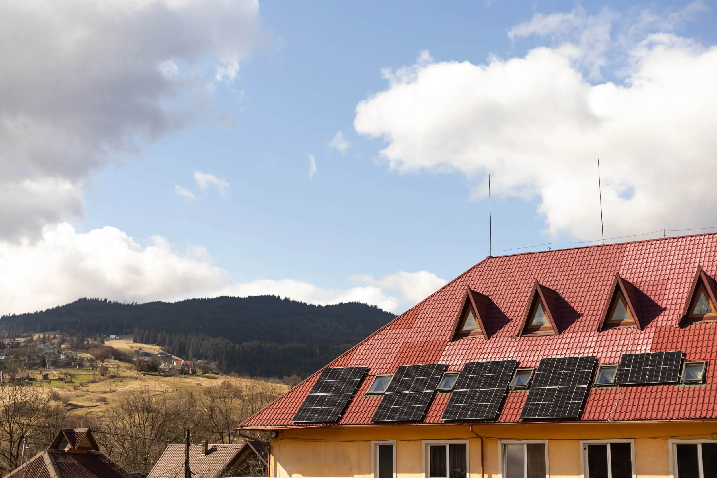 ¿Quieres saber cuántos paneles solares necesitas?