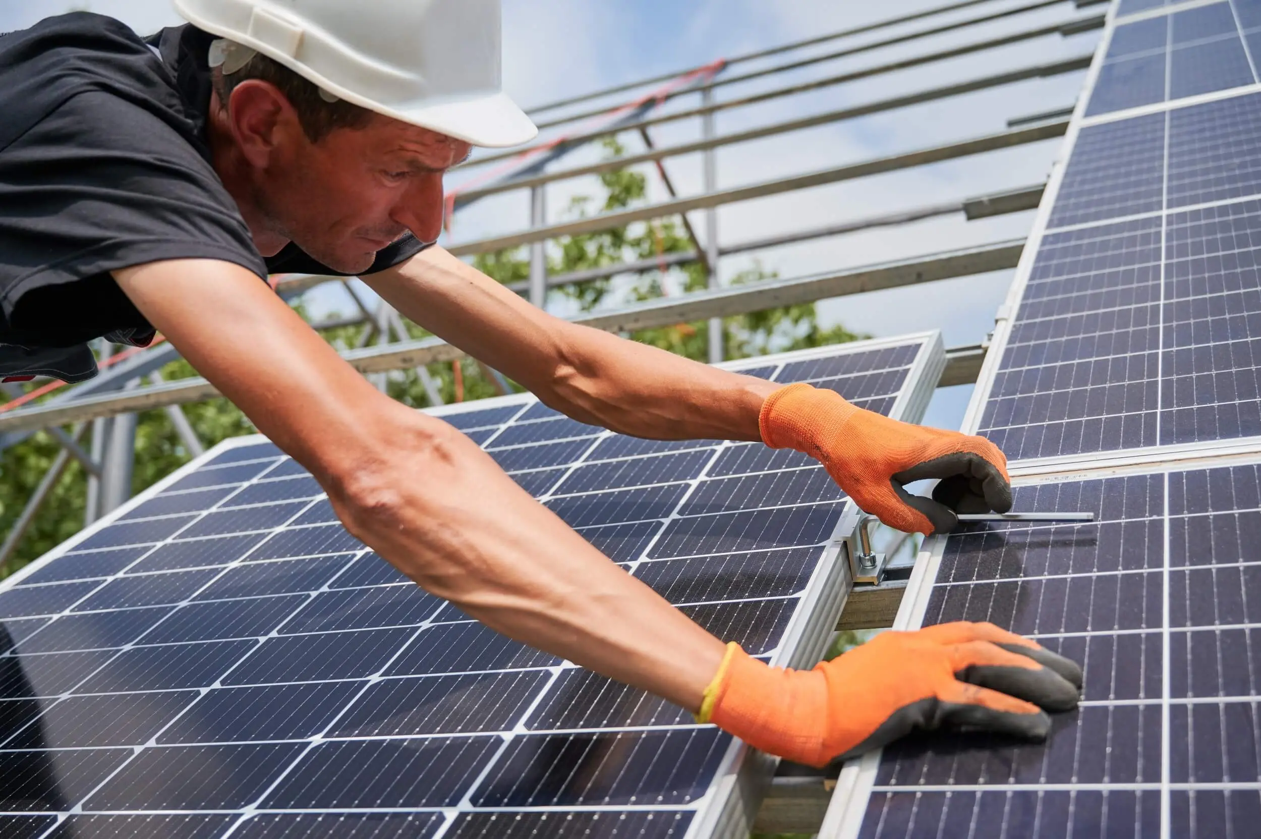 Ya puedes instalar tus paneles solares sin cálculos matemáticos